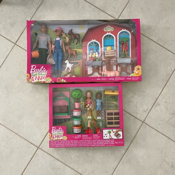 NEW Barbie Sweet Orchard Farm Barn Playset With Barbie And Ken Dolls 11 Animals